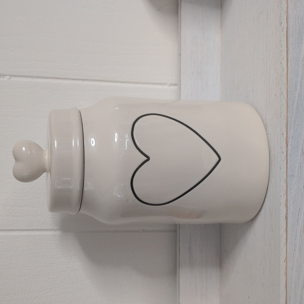 RAE DUNN HEART CANISTER